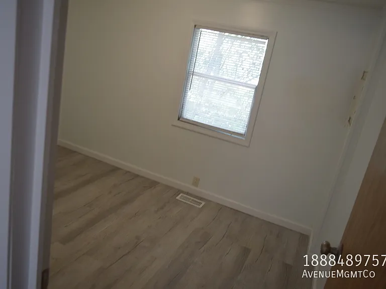715 23rd St NW #7 — Photo 14
