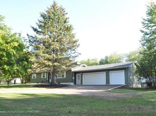 3176 Green Rd, Saint Johns, MI 48879