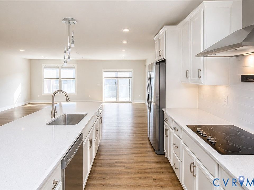 2nd image of 2669 Saint Elias Dr #B