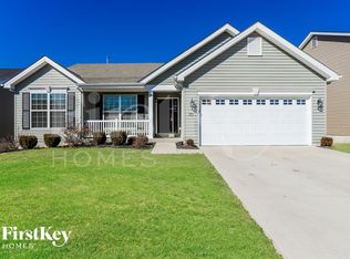 1701 Ridgeway Trl, Fenton, MO 63026