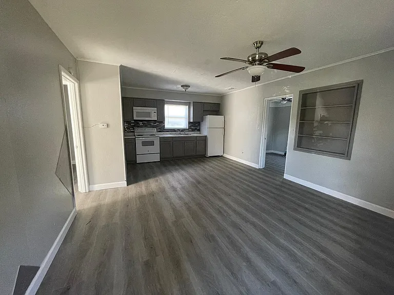 170 Capron Rd — Photo 4