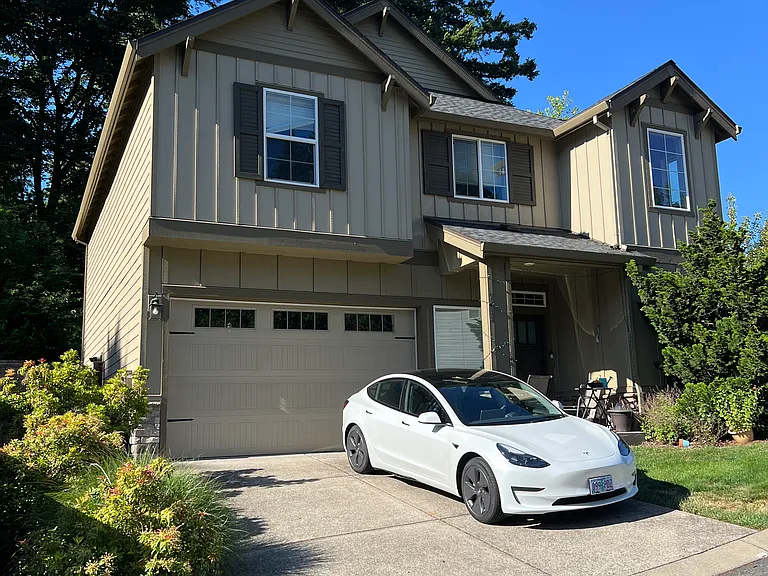 9438 SW Chopin Ln — Photo 1