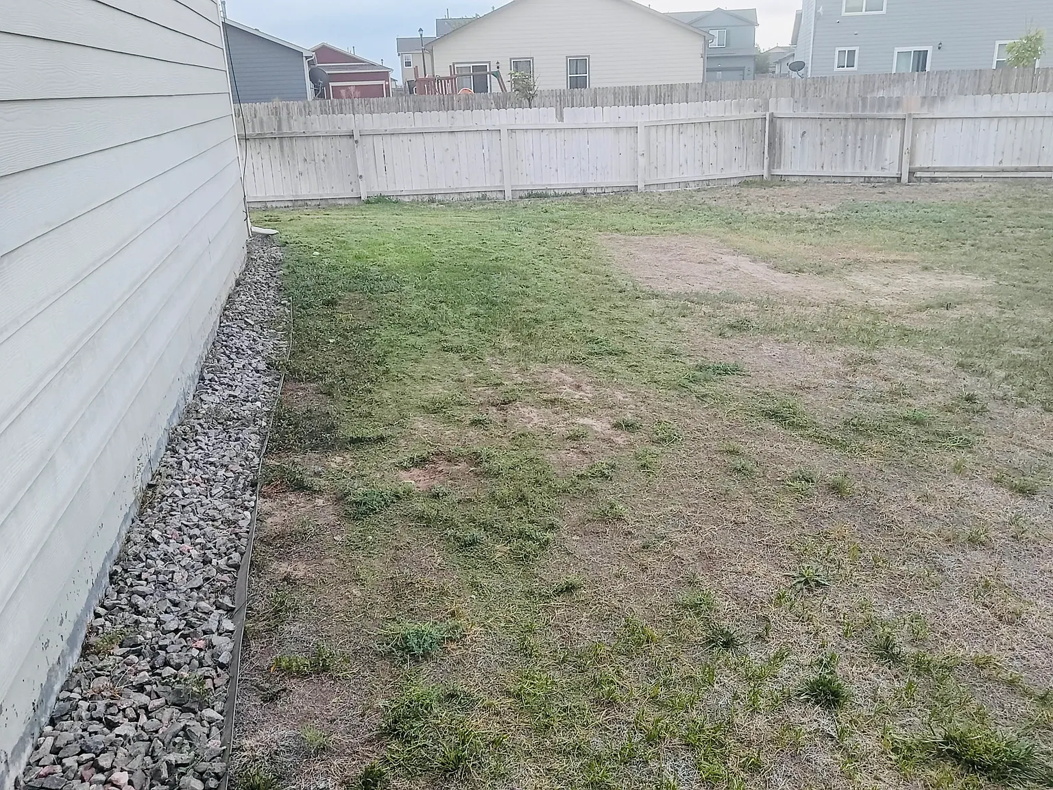 5 bed, 2.5 bath, 2439 sqft, $2,950 — Photo 3