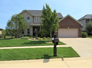 1416 Stonecrest Dr, Mahomet, IL 61853