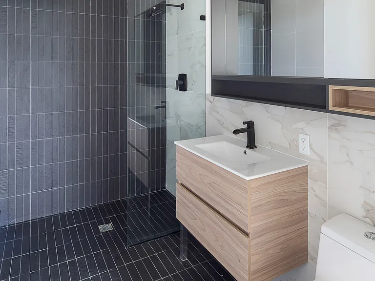 25 Bruckner Blvd #4W — Photo 11