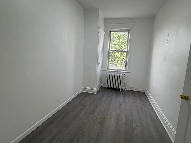 141 67th St #1 — Photo 8