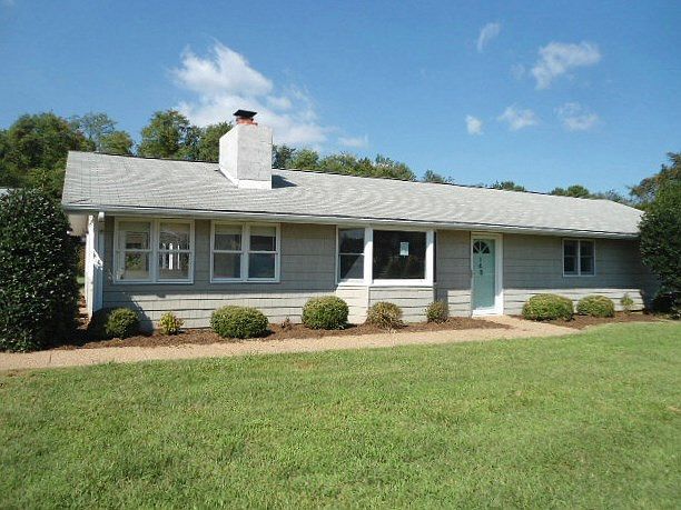 1st image of 148 Willis Ln