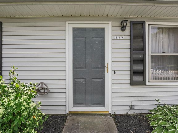 2nd image of 111 Flamingo Dr