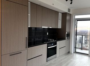 1285 Dupont St #2404, Toronto, ON M6H 0E3