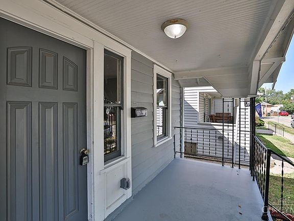 4th image of 1111 Reservoir St