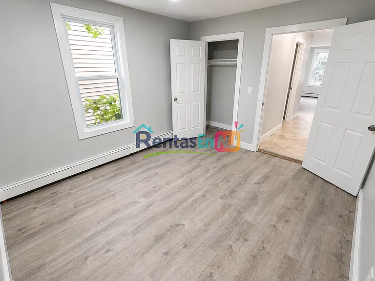 102 Brookdale Ave #1A — Photo 2