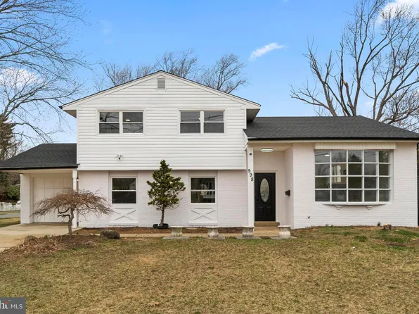 998 Kingston Dr, Cherry Hill, NJ 08034