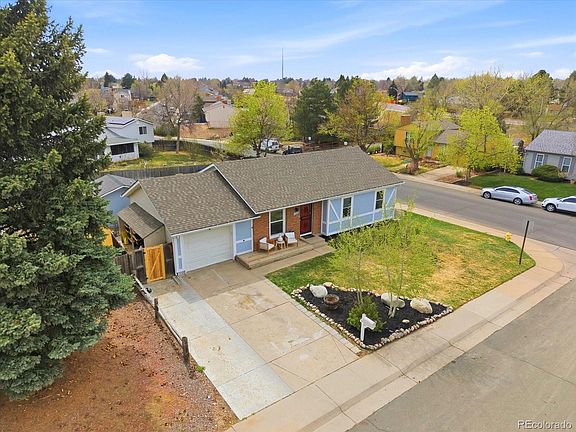 3rd image of 17942 E Gunnison Place
