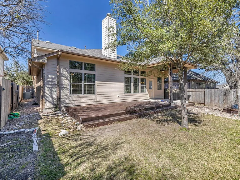 105 Latitude Ln — Photo 34