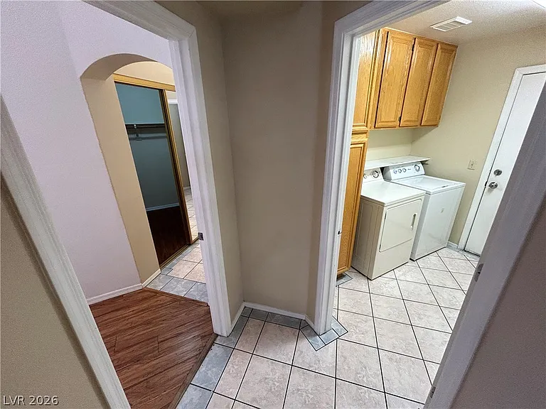 4552 Bradpoint Dr #0 — Photo 32