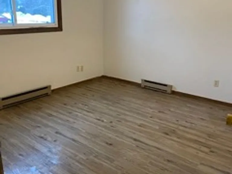 2802 Jelinek Ave — Photo 2