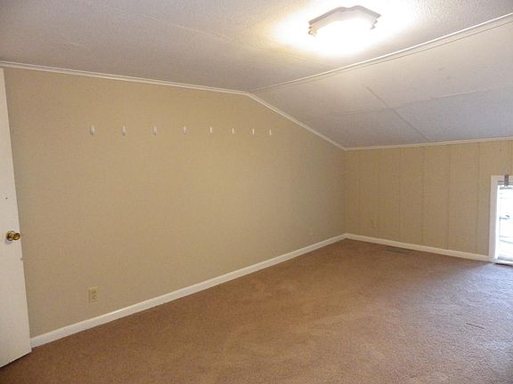 5th image of 109 N Nash St #B