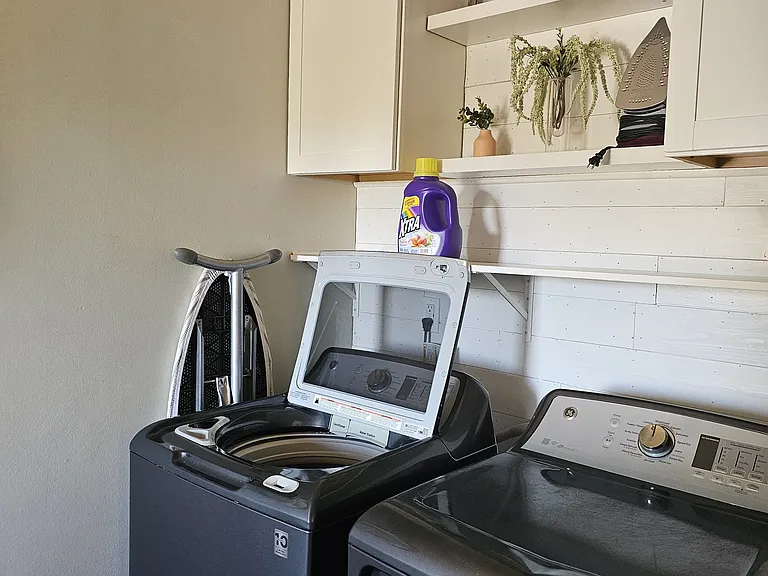 224 Laurel Dr — Photo 12