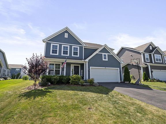 3rd image of 635 Holbrook Dr