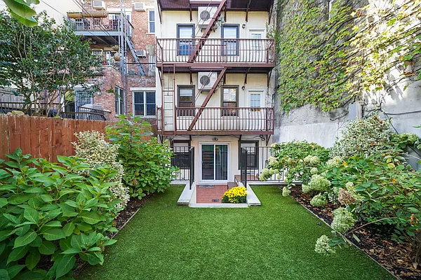 Sold by Avenue Sotheby's International Realty | media 14