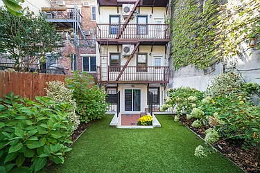 Sold by Avenue Sotheby's International Realty