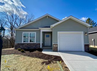 751 Kinsey St, Valparaiso, IN 46385