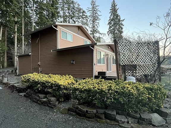 4th image of 111 E Driftwood Cir