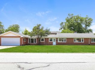 9924 Harnew Rd W #E, Oak Lawn, IL 60453