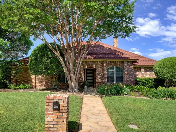 3121 Woodridge Dr, Hurst, TX 76054