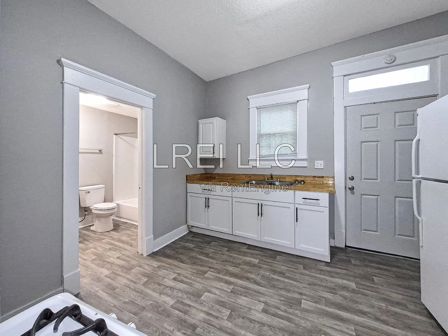 3 bed, 1.0 bath, 1152 sqft, $1,245 — Photo 4