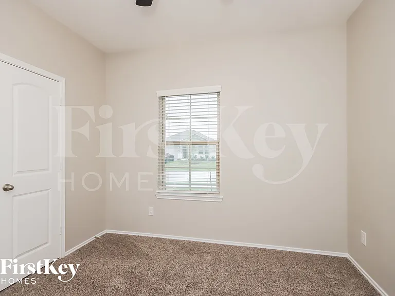 5909 Warm Bungalow Ln — Photo 11