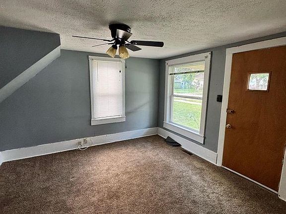 2nd image of 505 E 9th St