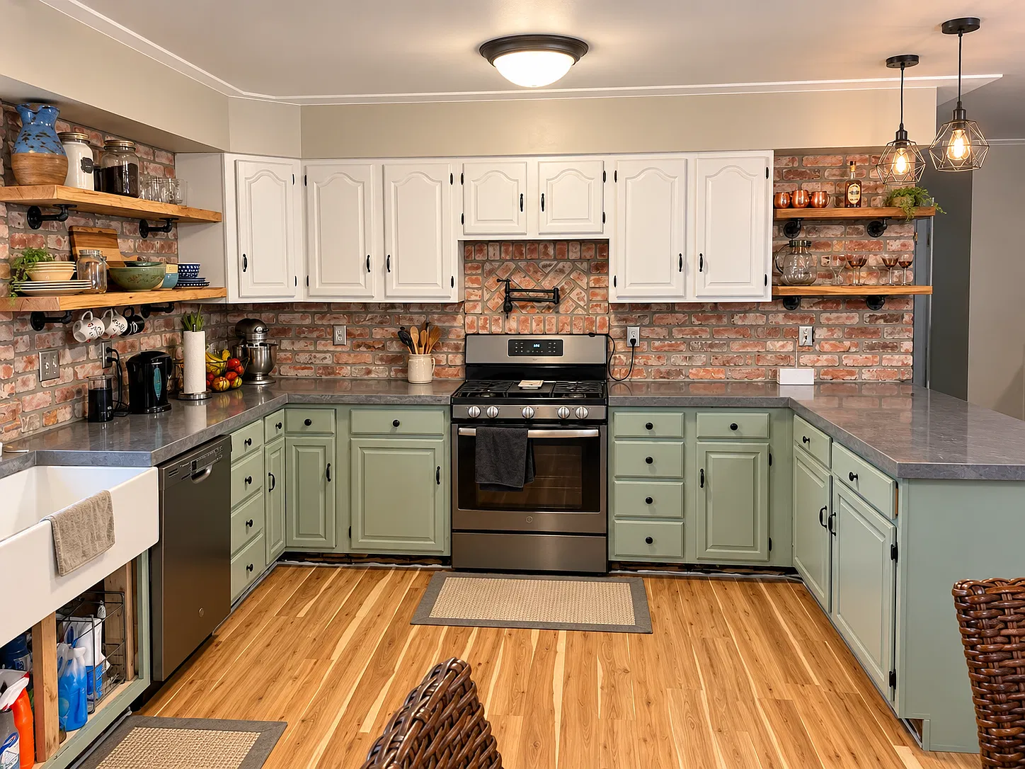 3 bed, 1800 sqft, $1,800 — Photo 3