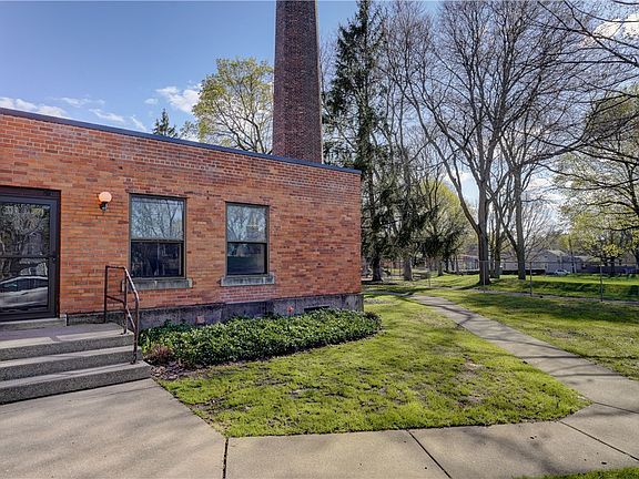 2nd image of 115 Gregory Park