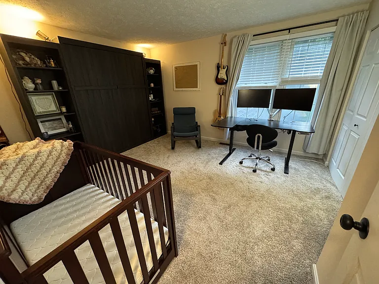 210 Commons Dr — Photo 11