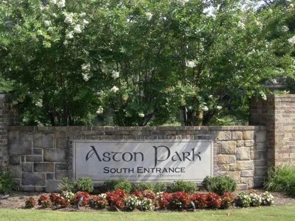 725 Aston Cross Dr #97, Eads, TN 38028
