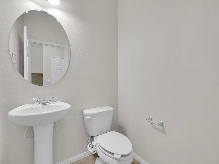 1548 Otero Valley Ct — Photo 35