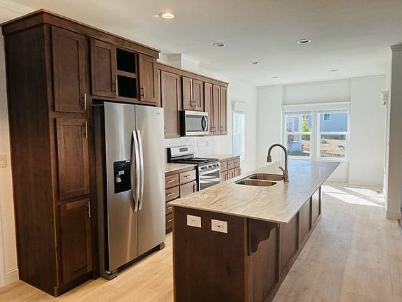 3rd image of 10084 Forest Springs Dr #B76zfy