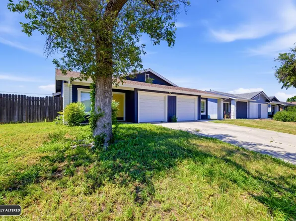 4903-4901 Travertine Cir, Sacramento, CA 95841