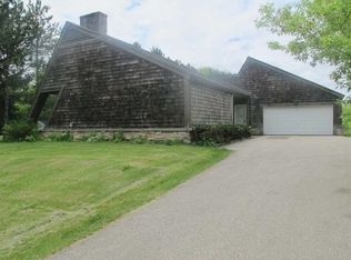 4633 Kennedy Rd, Cottage Grove, WI 53527