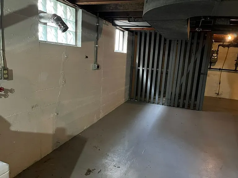 1112 Hilliard Ave #1 — Photo 11