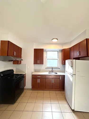 64 Avenue V #2F Photo 1
