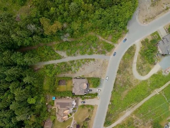 5th image of 446 Thetis Dr