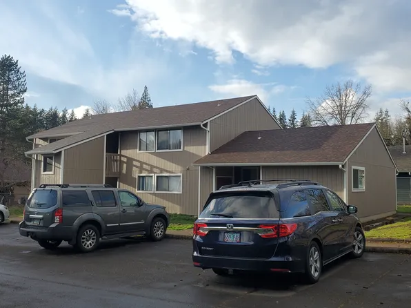 300 W Holley Rd #F-3, Sweet Home, OR 97386