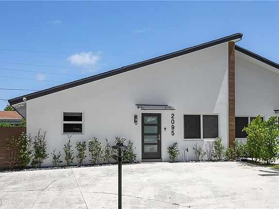 2nd image of 2095 Cove Ln