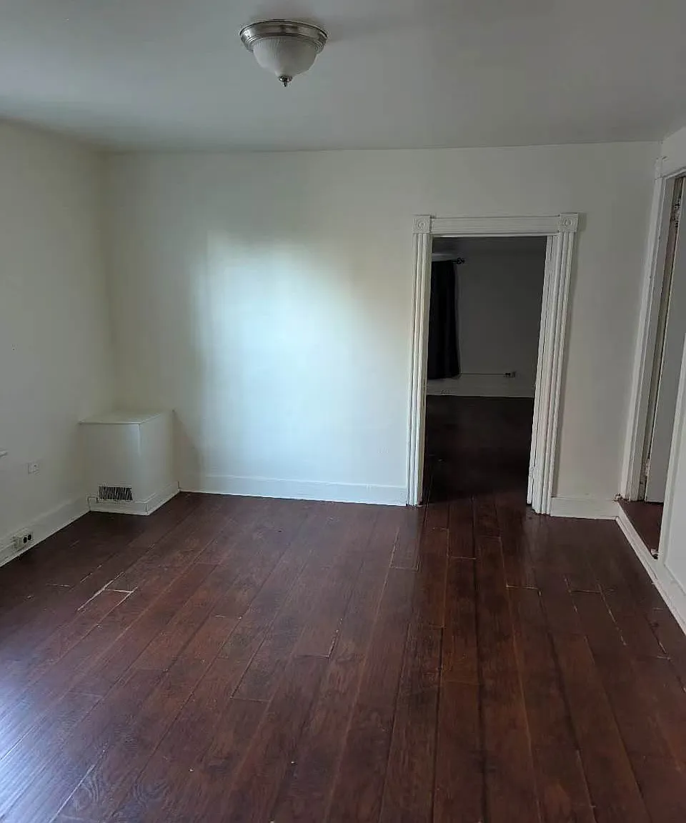 3 bed, $1,600 — Photo 1