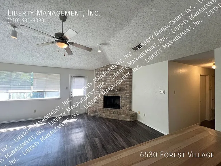 6530 Forest Vlg — Photo 8