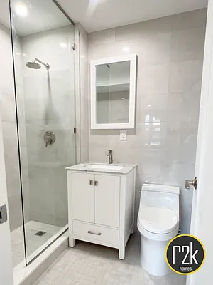 Rented by Realty 2000 Corp | media 23