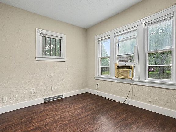 5th image of 1641 N Johnson St