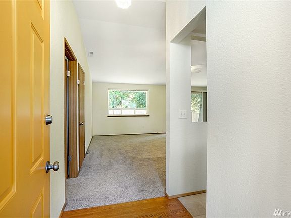 5th image of 9345 E D St